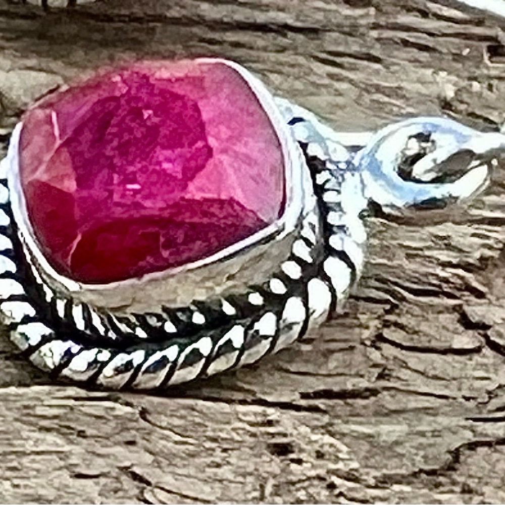 Sundance 1" NEW $128 RED RUBY JULY Birthstone Sterling Silver Handmade Earrings - Picture 4 of 10
